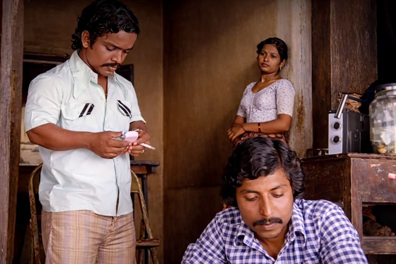 മേളയിൽ രഘുവും ശ്രീനിവസനും