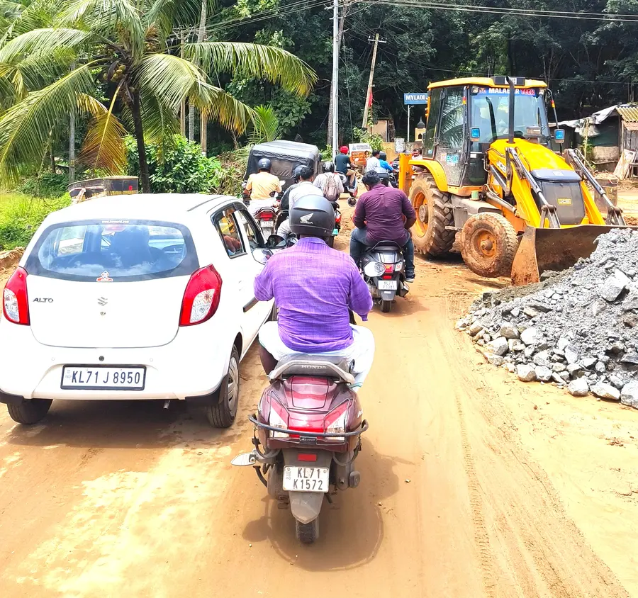 Construction of the Hill Highway