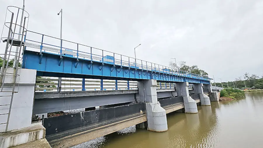 ചേക്കൂപാലം റഗുലേറ്റർ കം ബ്രിഡ്ജ്