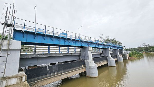 ചേക്കൂപാലം റഗുലേറ്റർ കം ബ്രിഡ്ജ് 
