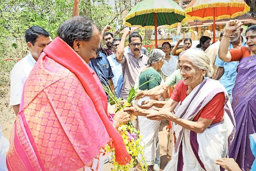 ഇരിക്കൂർ മണ്ഡലം എല്‍ഡിഎഫ്  സ്ഥാനാർഥി മാത്യു കുന്നപ്പള്ളിക്ക് പയ്യാവൂർ  പൊന്നുംപറമ്പിൽ  നൽകിയ സ്വീകരണം