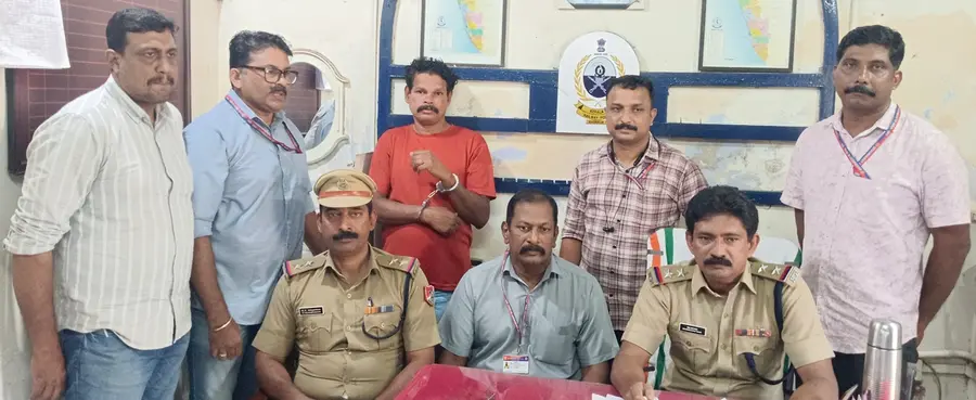 പ്രതി സൈനുലാബ്ദീനെ റെയിൽവേ പൊലീസ് പിടികൂടിയപ്പോൾ