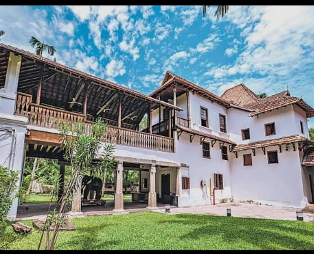 പാലിയം കൊട്ടാരം