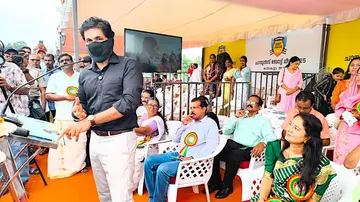 Kayamkulam Jalolsavam