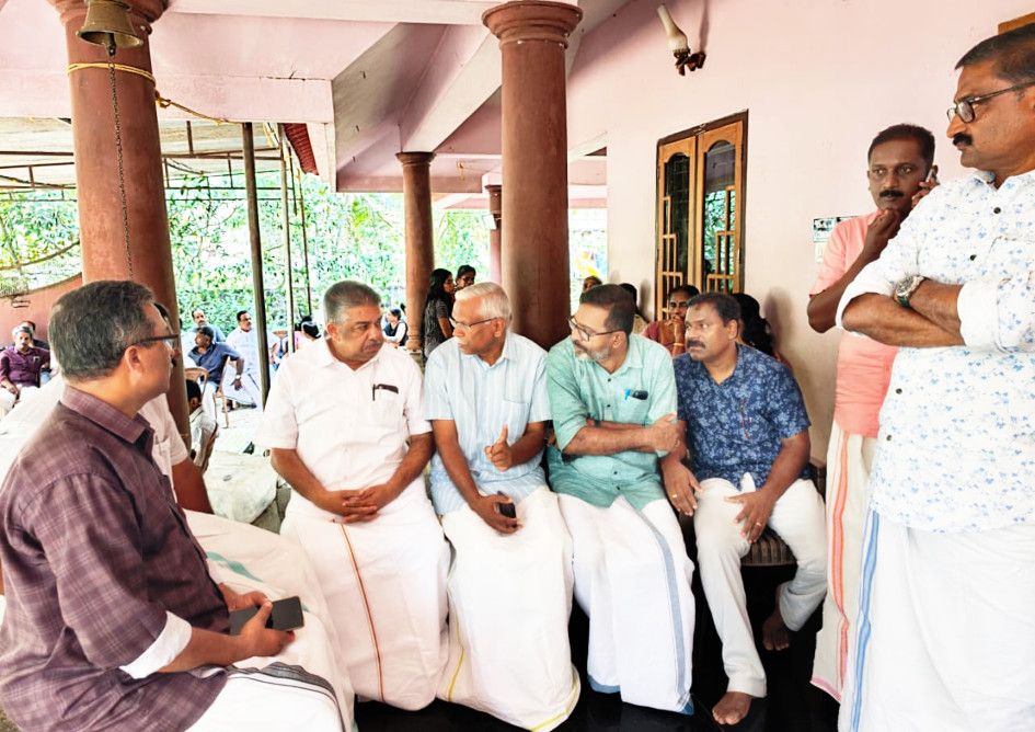 ചെന്നിത്തല നവോദയ വിദ്യാലയത്തിൽ തൂങ്ങിമരിച്ച അഭിഗീതിന്റെ വീട് മന്ത്രി സജി ചെറിയാൻ സന്ദർശിക്കുന്നു