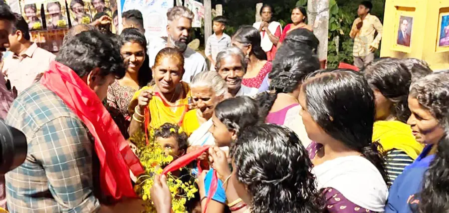 പത്തനാപുരം മണ്ഡലം എൽഡിഎഫ് സ്ഥാനാർഥി കെ ബി ഗണേഷ് കുമാറിന് നൽകിയ സ്വീകരണം