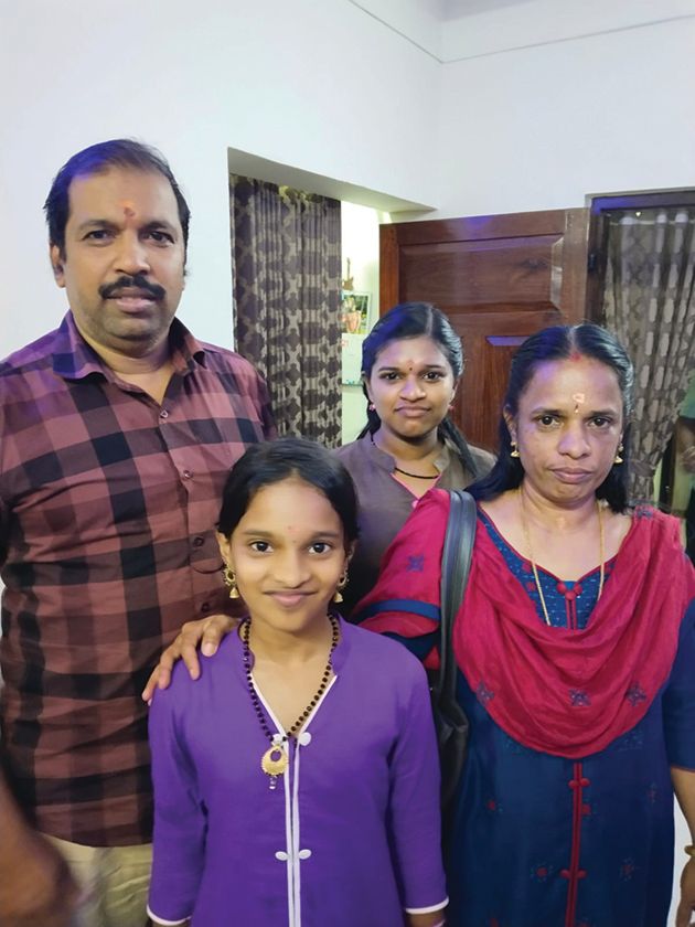ശ്രീലക്ഷ-്മിയും കുടുംബവും
