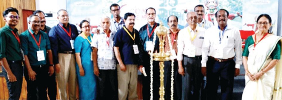 അക്കാദമി ഓഫ് മെഡിക്കൽ സ്‌പെഷ്യാലിറ്റീസിന്റെ സൗത്ത്സോൺ കോൺഫറൻസ് ഡോ. മാർത്താണ്ഡപിള്ള  ഉദ്‌ഘാടനംചെയ്യുന്നു