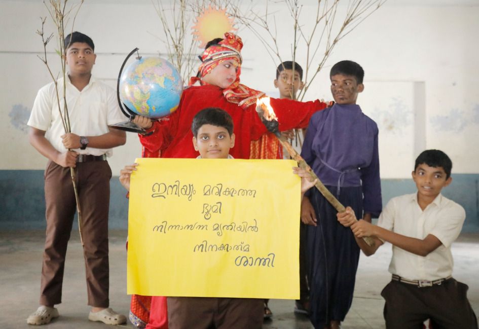 പരിസ്ഥിതി ദിനത്തിൽ മാന്നാർ നായർ സമാജം സ്കൂളിൽ കുട്ടികളൊരുക്കിയ കലാവിരുന്ന്