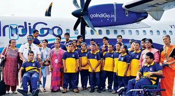 വിമാനയാത്ര നടത്തിയ പുതിയകാവ്‌ ജ്യോതിസ് സ്‌പെഷല്‍ സ്‌കൂൾ ആൻഡ് തെറാപ്പി സെന്ററിലെ കുട്ടികൾ 