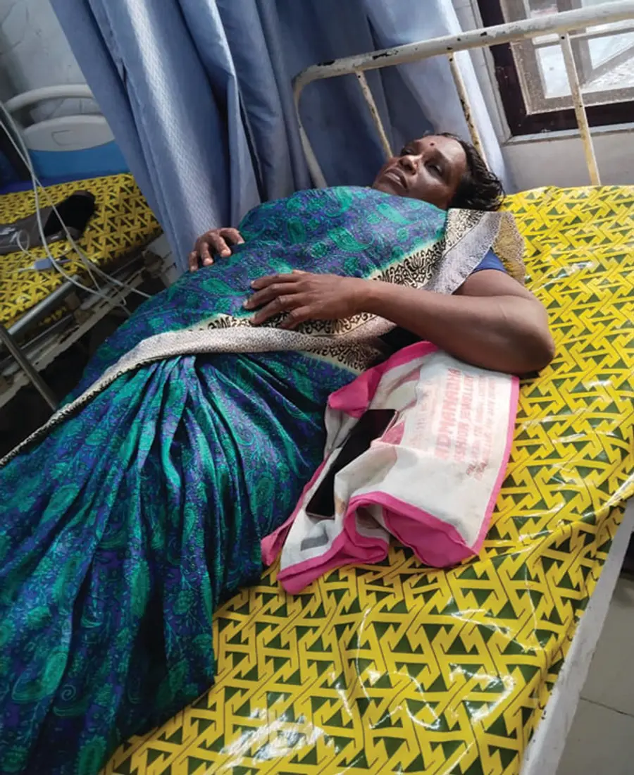 എറണാകുളം ജനറൽ ആശുപത്രിയിൽ ചികിത്സയിലുള്ള രാധ