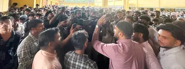 എസ്എഫ്ഐ ചെർപ്പുളശേരി ഏരിയ കമ്മിറ്റിയുടെ നേതൃത്വത്തിൽ തൃക്കടീരി പിടിഎം ഹൈസ്കൂളിലേക്ക് നടത്തിയ പ്രതിഷേധ മാർച്ച്