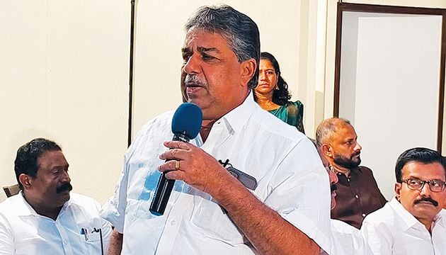 കൊല്ലകടവ് മാത്തുണ്ണി മാത്യൂസ് ട്രെയിനിങ് സെന്റര്‍ സംഘടിപ്പിച്ച ഭിന്നശേഷിക്കാരായ കുട്ടികളുടെ കലാമേള സജി ചെറിയാൻ എംഎൽഎ ഉദ്ഘാടനംചെയ്യുന്നു