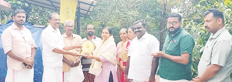 അനുമോദിച്ചു