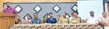 സ്‌കൂളുകളിൽ ബേസിക് ലൈഫ് സപ്പോർട്ട് കോഴ്സ് പരിശീലനമൊരുക്കാനുള്ള ആലോചനായോഗത്തിൽ  മുതുകുളം ബ്ലോക്ക് പഞ്ചായത്ത് പ്രസിഡന്റ്‌ ടി എസ് താഹ സംസാരിക്കുന്നു