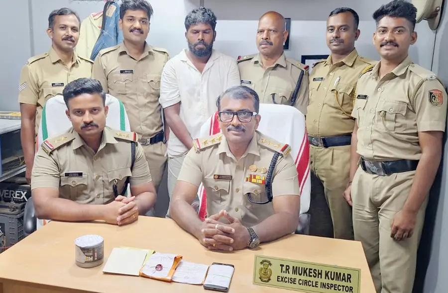 ജിതിനുമായി എക്‌സൈസ് സംഘം