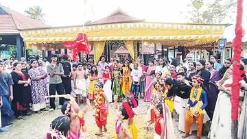പുതിയവിള ശ്രീ വടക്കൻ കോയിക്കൽ ദേവീക്ഷേത്രത്തിൽ അഷ്‌ടമിരോഹിണി ഉത്സവത്തോടനുബന്ധിച്ച് നടന്ന ഉറിയടി