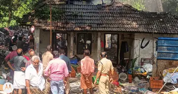 ആക്രിക്കടയ്‌ക്ക് തീപിടിച്ചു