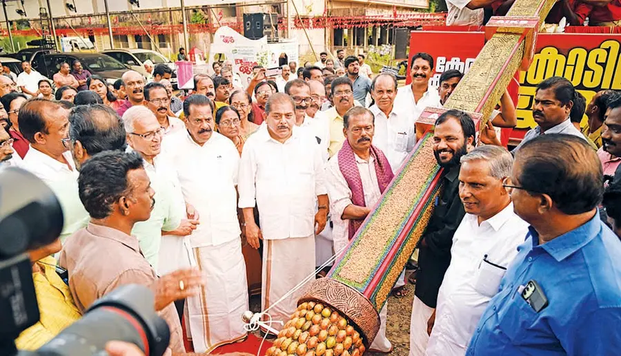 കേരള കർഷകസംഘം സംസ്ഥാന സമ്മേളനത്തിന്റെ പതാക – കൊടിമര ജാഥകൾക്ക്‌ ജില്ലയിൽ ആവേശോജ്വല വരവേൽപ്പ്‌. 