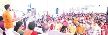 വിവിധ ആവശ്യങ്ങൾ ഉന്നയിച്ച് കേരള  സ്കൂൾ ടീച്ചേഴ്സ് അസോസിയേഷൻ ജില്ലാ കമ്മിറ്റി സംഘടിപ്പിച്ച  ജില്ലാ മാർച്ചും ധർണയും എം എസ് അരുൺകുമാർ എംഎൽഎ ഉദ്ഘാടനംചെയ്യുന്നു 