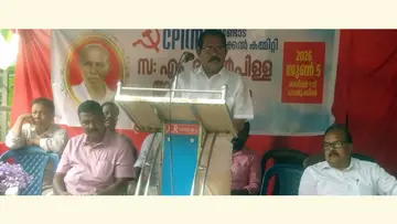 എൻ രാമൻപിള്ള അനുസ്‌മരണം കെഎസ്‌കെടിയു സംസ്ഥാന പ്രസിഡന്റ്‌ ആനാവൂർ നാഗപ്പൻ ഉദ്ഘാടനം ചെയ്യുന്നു 