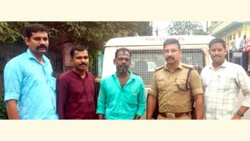 പാറശാല ബെവ്കോ തകർത്ത പ്രതി അരുണിനെ പൊലീസ് സംഘം  കസ്റ്റഡിയിലെടുത്തപ്പോൾ