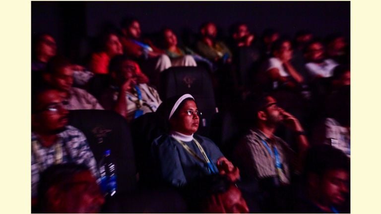 അന്താരാഷ്ട്ര ഡോക്യുമെന്ററി ഷോർട്ട് ഫിലിം ഫെസ്റ്റിവൽ കാണാൻ എത്തിയവർ