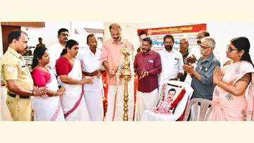 അഡ്വ. എസ് നീലകണ്ഠശർമ അനുസ്മരണം സി കെ ഹരീന്ദ്രൻ എംഎൽഎ നിർവഹിക്കുന്നു