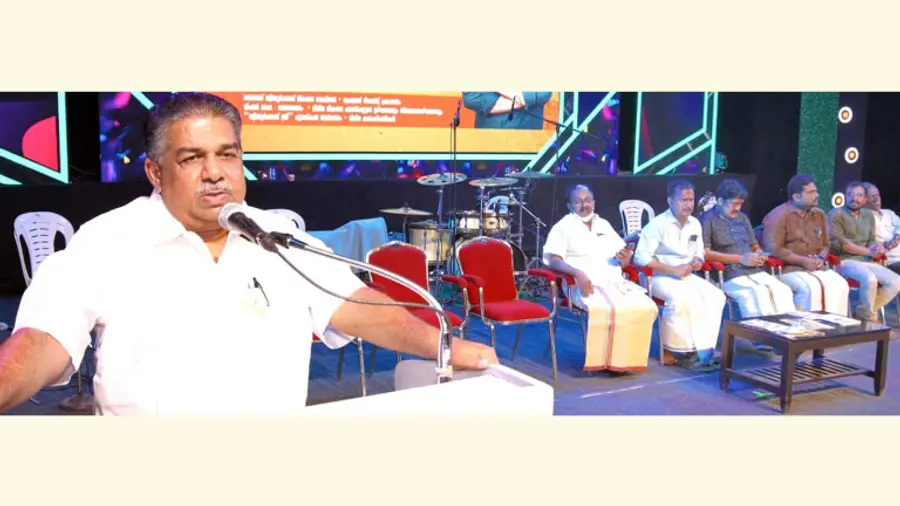 കാവ് ഫെസ്റ്റിന്റെ ഉദ്‌ഘാടനം മന്ത്രി സജി ചെറിയാൻ നിർവഹിക്കുന്നു 