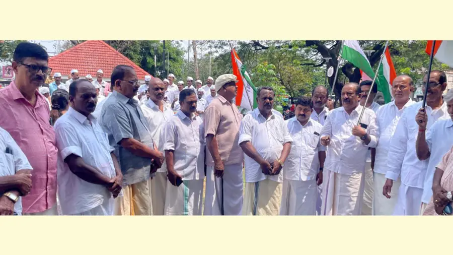 കോൺഗ്രസ് -എസ് ജില്ലാ കമ്മിറ്റി സംഘടിപ്പിച്ച ഗാന്ധി ദർശന ചൈതന്യദിന പരിപാടി സംസ്ഥാന ജനറൽ സെക്രട്ടറി ഉഴമലയ്ക്കൽ വേണുഗോപാൽ ഉദ്ഘാടനം ചെയ്യുന്നു