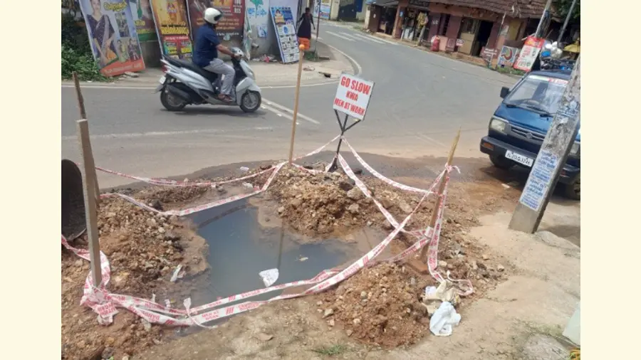 മുല്ലശേരിയിൽ പ്രധാന പൈപ്പ്‌ ലൈനിലെ ചോർച്ച