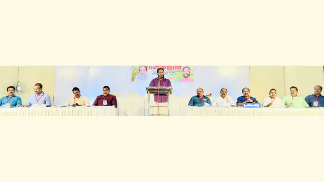 കര്ഷകസംഘം കിളിമാനൂര് ഏരിയ പ്രതിനിധി സമ്മേളനം സംസ്ഥാന എക്സിക്യൂട്ടീവ് അംഗം വി ജോയി ഉദ്ഘാടനം ചെയ്യുന്നു