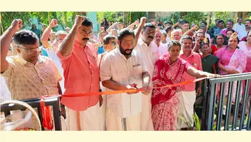 കോട്ടൂർ എൻ വേലുക്കുട്ടി സ്മാരക മന്ദിരം സിപിഐ എം ജില്ലാ സെക്രട്ടറി വി ജോയി ഉദ്ഘാടനം ചെയ്യുന്നു