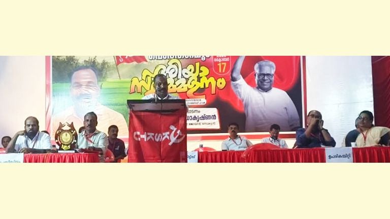 കെഎസ്‌-കെടിയു വെഞ്ഞാറമൂട് ഏരിയ സമ്മേളനം സംസ്ഥാന ജോയിന്റ്‌ സെക്രട്ടറി സി രാധാകൃഷ്ണൻ ഉദ്ഘാടനം ചെയ്യുന്നു 