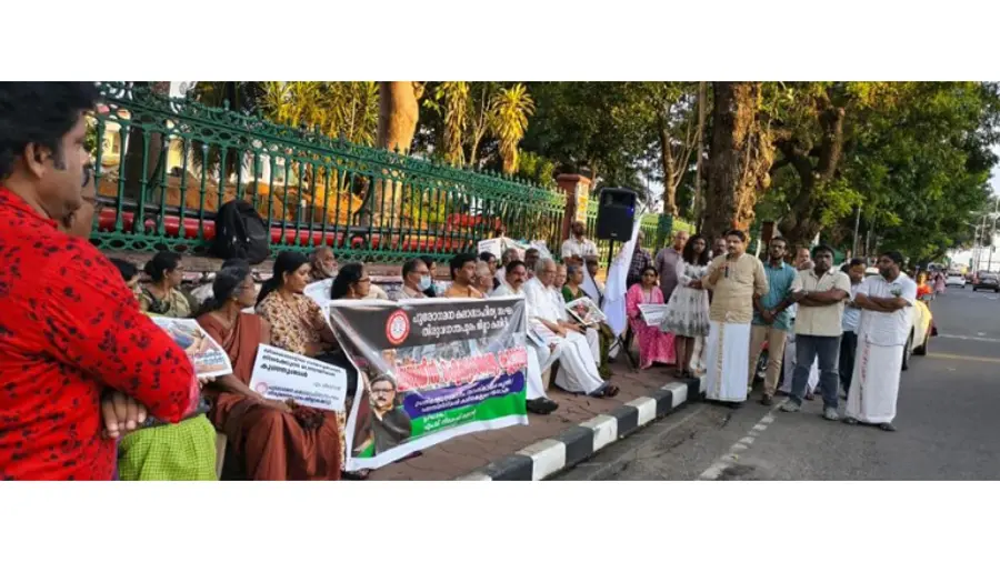 പുരോഗമന കലാസാഹിത്യസംഘം ജില്ലാ കമ്മിറ്റി സംഘടിപ്പിച്ച പലസ്തീൻ ഐക്യദാർഢ്യ കൂട്ടായ്മ
എം വി നികേഷ് കുമാർ ഉദ്ഘാടനം ചെയ്യുന്നു