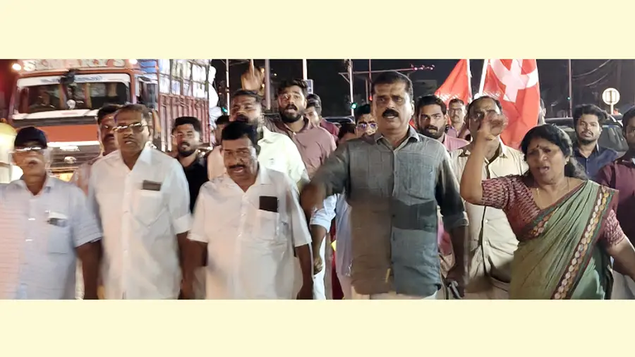 നേമം ഏരിയ കമ്മിറ്റിയുടെ നേതൃത്വത്തിൽ പ്രാവച്ചമ്പലത്ത് നടന്ന പ്രകടനം
