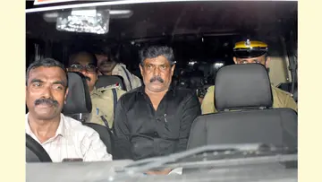 അറസ്റ്റിലായ രവീന്ദ്രൻനായർ