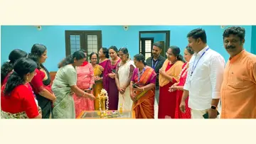വർക്കല നഗരസഭ ഷീ ലോഡ്ജിന്റെ പ്രവർത്തനോദ്ഘാടനം നഗരസഭാധ്യക്ഷ ഗീത ഹേമചന്ദ്രൻ നിർവഹിക്കുന്നു