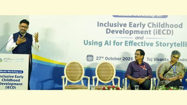 ശിൽപ്പശാലയിൽ യുണിസെഫ്‌ ഇന്ത്യയിലെ ആരോ​ഗ്യ വിഭാഗം മേധാവി  ഡോ. വിവേക് വീരേന്ദ്ര സിങ് സംസാരിക്കുന്നു