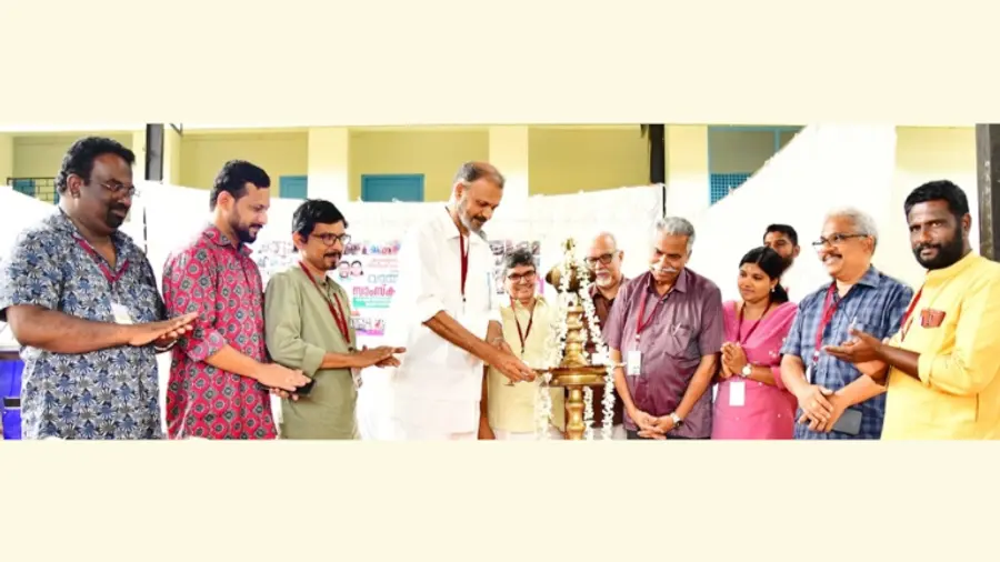 വായനായനം സാംസ്കാരികോത്സവം സി കെ ഹരീന്ദ്രൻ എംഎൽഎ  ഉദ്ഘാടനം ചെയ്യുന്നു
