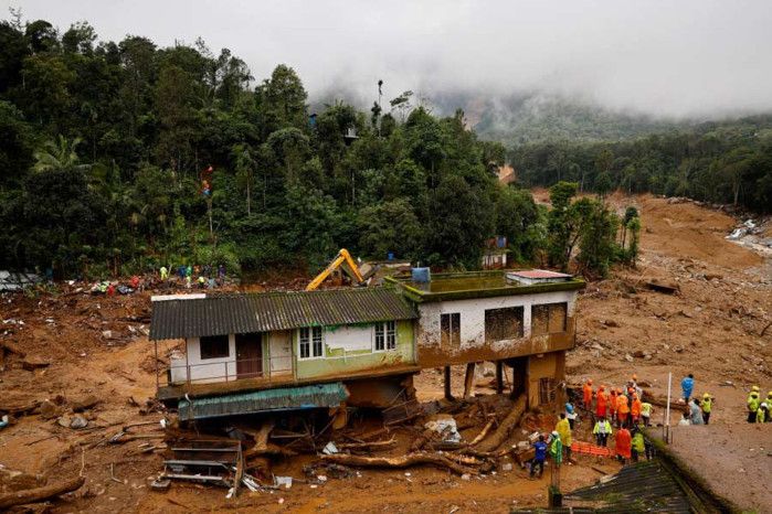 മുണ്ടക്കൈ–-ചൂരൽമല  ഉരുൾപൊട്ടൽ 