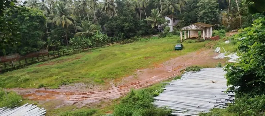 വില്യാപ്പള്ളി പഞ്ചായത്ത് സ്റ്റേഡിയം നിർമിക്കുന്ന മയ്യന്നൂരിലെ നിലവിലുള്ള
മിനി സ്റ്റേഡിയം