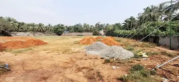 നവീകരണ പ്രവൃത്തി പുരോഗമിക്കുന്ന ചെറുവണ്ണൂർ കണ്ണാട്ടിക്കുളം സ്റ്റേഡിയം