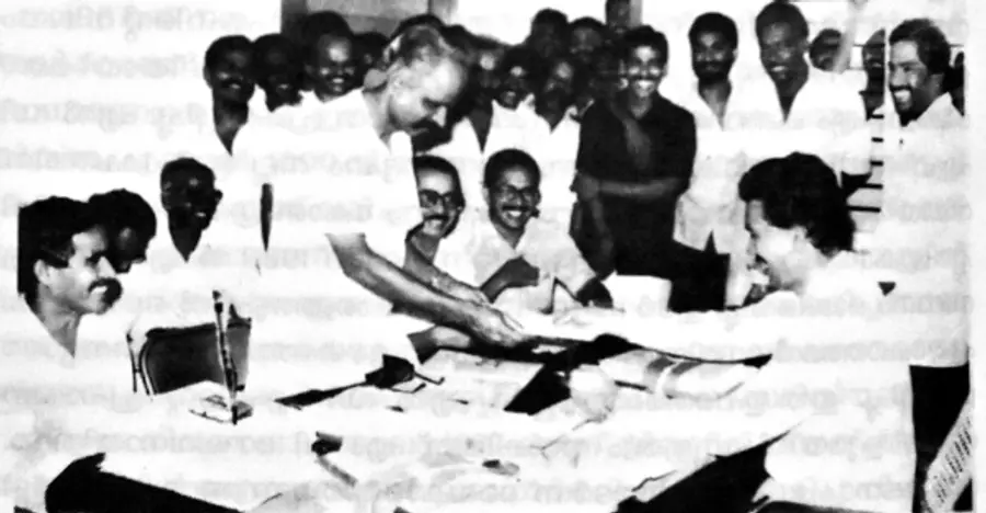 1991 ൽ ഉദുമ മണ്ഡലത്തിൽ എൽഡിഎഫ് സ്ഥാനാർഥിയായി പി രാഘവൻ
നാമനിർദേശ പത്രിക സമർപ്പിച്ചപ്പോൾ