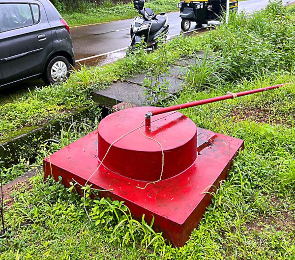 സിപിഐ എം കൊടിമരം തകർത്ത നിലയിൽ