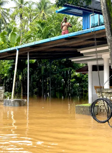 പാലായിയിൽ വീടുകളിൽ വെള്ളം കയറിയപ്പോൾ