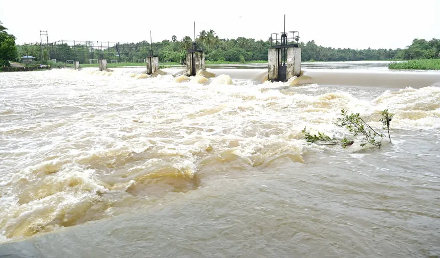 എടാംപറമ്പ് തടയണ