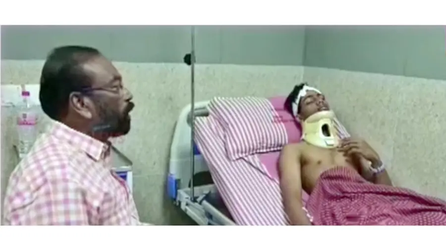 എബിവിപി ആക്രമണത്തിനിരയായ ദേവജിത്തിനെ
കെ ആൻസലൻ എംഎൽഎ സന്ദർശിക്കുന്നു