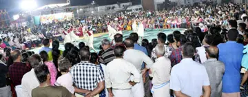 നീലേശ്വരം ബ്ലോക്ക് ഫെസ്റ്റിന്റെ ഭാഗമായി കാലിക്കടവിൽ അരങ്ങേറിയ കൈ കൊട്ടിക്കളി മത്സരം