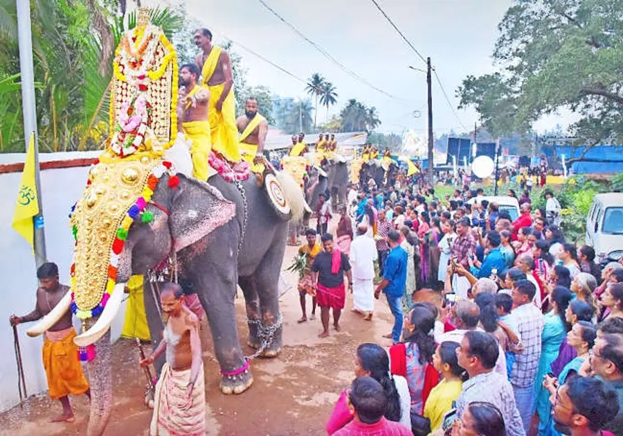 തലശേരി ജഗന്നാഥ ക്ഷേത്രോത്സവത്തിന്റെ സമാപന ദിവസം നടന്ന ആറാട്ടെഴുന്നള്ളത്ത്